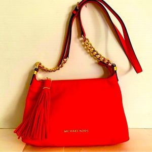 Michael Kors Weston Leather Messenger Crossbody. Dustbag included!